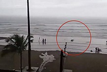 Une femme se fait foudroyer sur une plage au Brésil (vidéo)