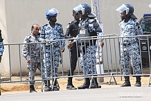 La police ivoirienne disperse des étudiants dans Abidjan
