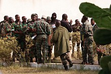 Au moins 3 blessés et 3 détenus en fuite après des heurts entre militaires et gardes pénitentiaires à Bouaké
