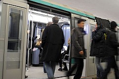 France: L'adolescente reconnaît son violeur dans le métro France: L'adolescente reconnaît son violeur dans le métro