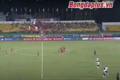 Magie totale: Pour protester contre un penalty douteux, ils laissent l’adversaire marquer trois fois (vidéo) Magie totale: Pour protester contre un penalty douteux, ils laissent l’adversaire marquer trois fois (vidéo)