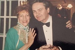 Après 57 ans de mariage, ils ne veulent pas mourir séparés, ils décident donc de se suicider ensemble Après 57 ans de mariage, ils ne veulent pas mourir séparés, ils décident donc de se suicider ensemble