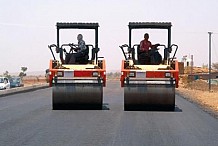 L’axe Akouaité Santé-Akandjé (Bingerville) en cours de bitumage
