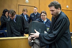 Ils tentent de chasser le demon de son corps...mais la tue. 6 ans ferme Ils tentent de chasser le demon de son corps...mais la tue. 6 ans ferme