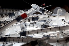 Condamné pour avoir contaminé un village entier avec le virus du sida Condamné pour avoir contaminé un village entier avec le virus du sida