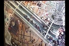 Hongkong: Un escalator fou s'emballe dans un centre commercial (vidéo)