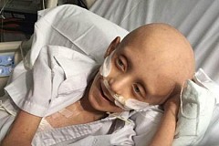 Décédé d'un cancer, cet enfant de 7 ans a décidé d'être enterré avec sa mère (décédée) Décédé d'un cancer, cet enfant de 7 ans a décidé d'être enterré avec sa mère (décédée)