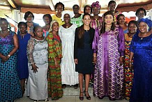 Armée ivoirienne : Laure Donwahi cadeaute les épouses des militaires