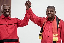 Les Angolais votent pour choisir un successeur au président Dos Santos