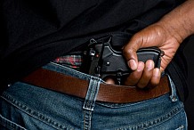 Attécoubé : Un élément de la garde présidentielle tire sur un homme et emporte les appareils d'un maquis