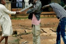 Les microbes se déchainent à Abidjan : Ils ouvrent le ventre d’un couturier et égorgent un policier