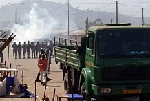 Cameroun: affrontements entre gendarmes et population en zone anglophone, 2 morts (opposition)