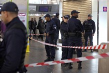 Un homme arrêté après avoir attaqué un militaire à l'arme blanche à Paris