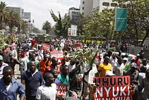 Kenya: l'opposition manifeste, le pays s'enfonce dans l'incertitude