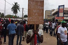 Togo: l'opposition ne cède pas, le gouvernement annule une conférence internationale