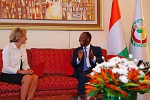 Le Chef de l’Etat a échangé avec la Présidente du Conseil Régional de l’Île – de – France et le Ministre ivoirien de l’Industrie et des Mines