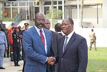 Arrivée à Abidjan de George Weah pour une visite officielle de 48h