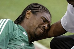 Nwankwo Kanu se fait voler 11.000 Dollars dans un aéroport de Moscou Nwankwo Kanu se fait voler 11.000 Dollars dans un aéroport de Moscou