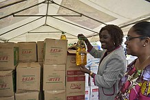 Sinistrés des  pluies diluviennes : La Ministre Mariatou Koné réceptionne les dons de la plateforme humanitaire du secteur privé de Cote d’Ivoire.