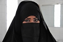 Une jeune afghane abandonne l’Islam pour devenir une actrice porno