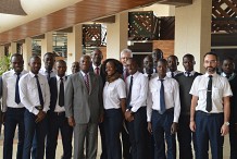 Emploi: 15 jeunes pilotes de ligne ivoiriens intègrent Air Côte d'Ivoire