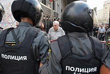 Un homme ouvre le feu sur des policiers en plein centre de Moscou