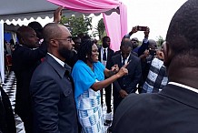 L'intégralité du 1er discours officiel de Mme Simone Ggagbo. Elle remercie Dieu, Alassane Ouattara, les FRCI et plusieurs personnalités