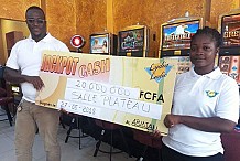 Un homme gagne un jackpot de 20 millions FCFA dans une salle de jeux d’Abidjan