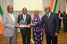 Prix panafricain de service public: le trésor ivoirien, lauréat dans l’ «innovation», célébré par les autorités de tutelle