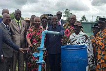 Désenclavement/ OUATTARA offre de l’eau et des routes au canton Guébié