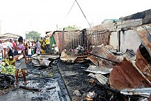 Plusieurs habitations de fortune ravagées par un incendie à Adjamé au Centre d'Abidjan