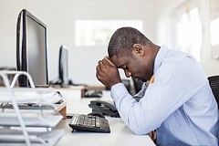 Voici 4 façons étonnantes de vaincre le stress au travail