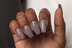 Comment s'assurer que vos ongles restent en bonne santé après avoir enlevé les faux ongles Comment s'assurer que vos ongles restent en bonne santé après avoir enlevé les faux ongles