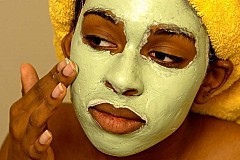 2 recettes de masque pour le visage à la banane pour une belle peau