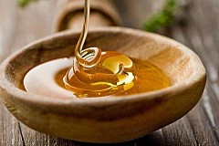 Miel
Voici comment utiliser cette substance organique comme masque facial, nettoyant et exfoliant
Miel
Voici comment utiliser cette substance organique comme masque facial, nettoyant et exfoliant