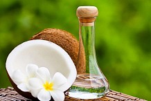 Huile de noix de coco
Voici certains avantages incroyables de l'utilisation de ce produit biologique sur votre peau
