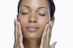 Pourquoi avoir une routine de soin de la peau quotidienne Pourquoi avoir une routine de soin de la peau quotidienne