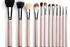 Astuce beauté du jour
5 choses à ne JAMAIS faire lors du nettoyage des pinceaux à maquillage
Astuce beauté du jour
5 choses à ne JAMAIS faire lors du nettoyage des pinceaux à maquillage
