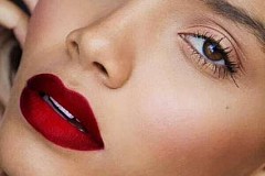 7 façons de prolonger la durée de votre rouge à lèvres