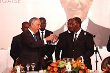 Le Chef de l’Etat et la Première Dame ont offert un dîner officiel en l’honneur du Président portugais, en visite d’Etat en Côte d’Ivoire