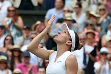 Wimbledon : Simona Halep rafle le trophée et prive Serena Williams d'un record