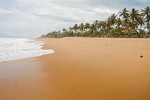 Grand-Bassam : Quand les exploitations sauvages de sable mettent en péril la ville historique