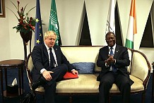 Sommet Royaume-Uni/Afrique : Un entretien prévu entre Alassane Ouattara et Boris Johnson, à Londres