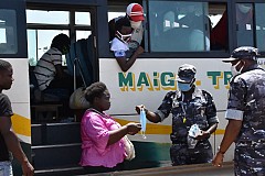 Transport public : 90 véhicules mis en fourrière à Abidjan pour non-respect des mesures contre le Covid-19
