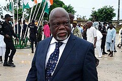 Legré Philippe tente de limoger Tano Koffi aux affaires maritimes et sème la pagaille (Côte d’Ivoire, DGAMP) Legré Philippe tente de limoger Tano Koffi aux affaires maritimes et sème la pagaille (Côte d’Ivoire, DGAMP)