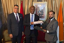 Signature d'un accord pour équiper un hôpital dédié aux femmes et aux enfants dans l’ouest d'Abidjan