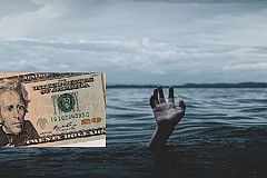 Liberia: un homme se noie en voulant récupérer un billet de 20 $ dans une rivière Liberia: un homme se noie en voulant récupérer un billet de 20 $ dans une rivière