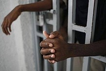 Jaloux, il tente de tuer sa copine pendant qu'elle dormait