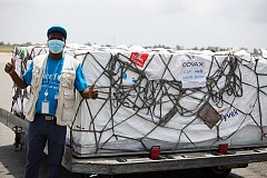 Les premières livraisons des vaccins anti-Covid gratuits Covax sont à Abidjan Les premières livraisons des vaccins anti-Covid gratuits Covax sont à Abidjan