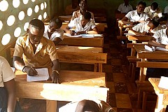 Plus de 2000 candidats affrontent des examens blancs au lycée moderne 1 de Bongouanou